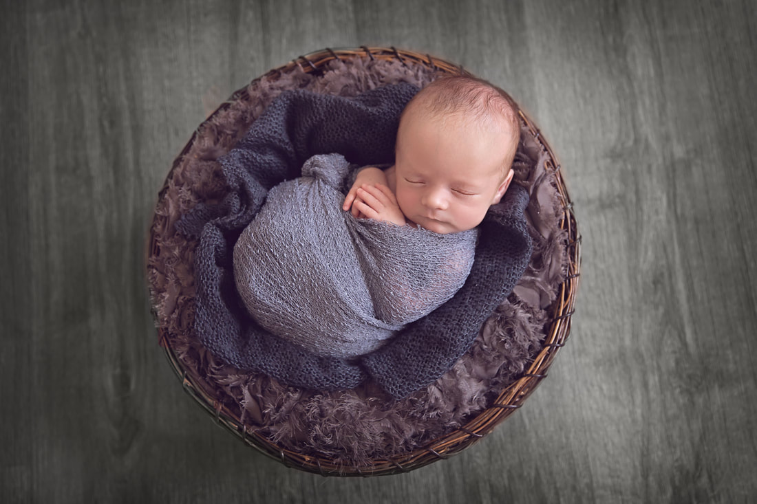 Tiny Feet Photography Baby boy posed in bowl