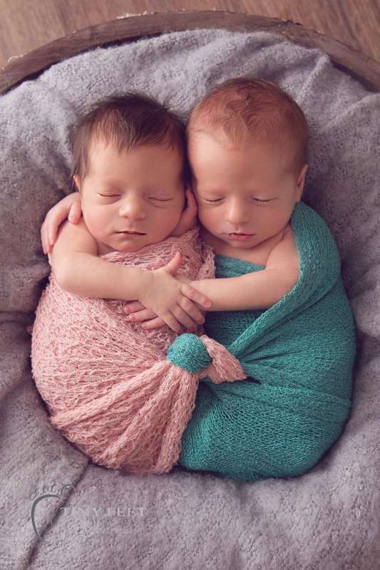 Tiny Feet Photography newborn twins posed in bowl